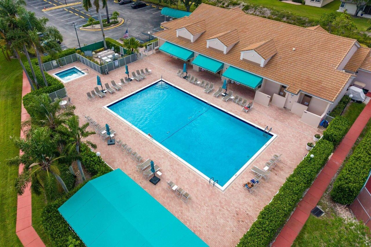 8910 Boatswain Drive, Unit 8910, Boynton Beach, FL 33436 Photo