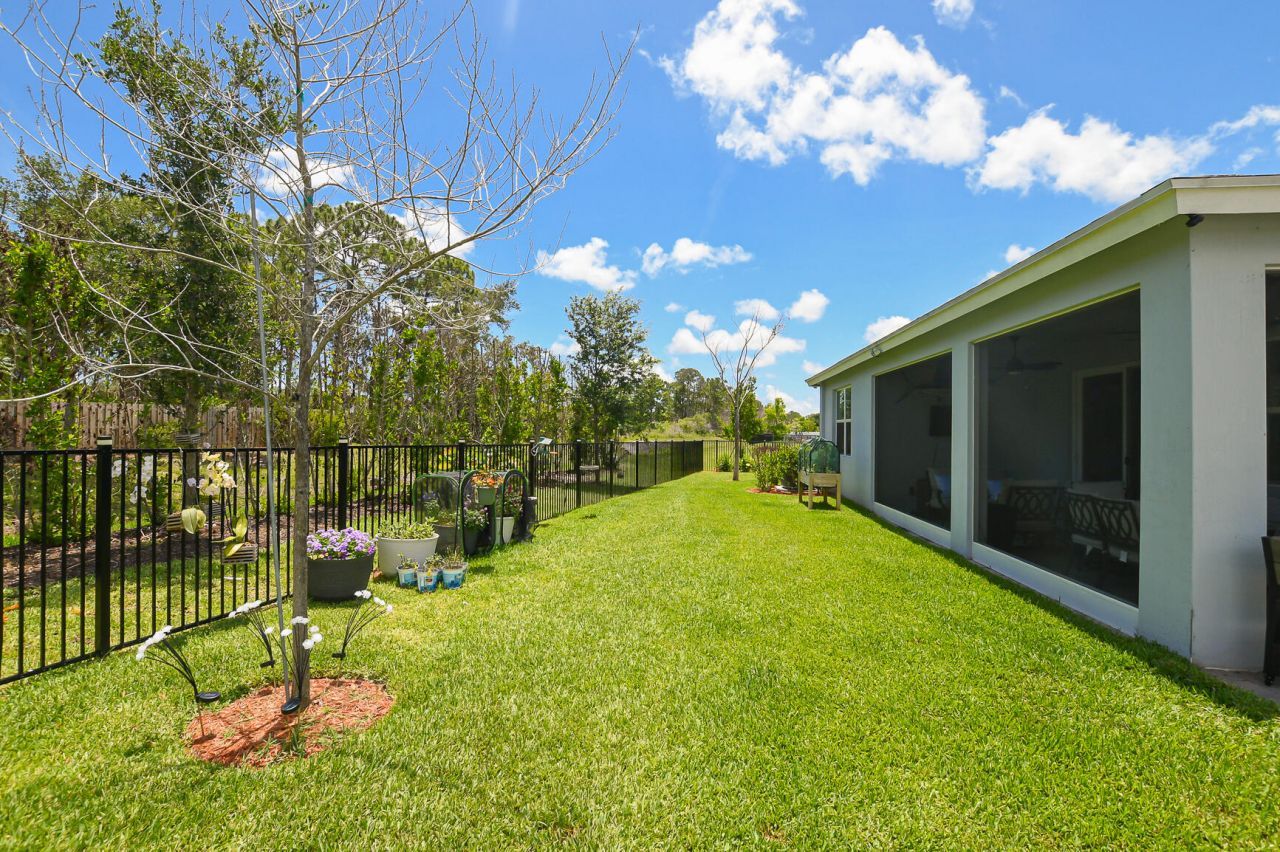 5970 SE Skyblue Circle, Stuart, FL 34997 Photo