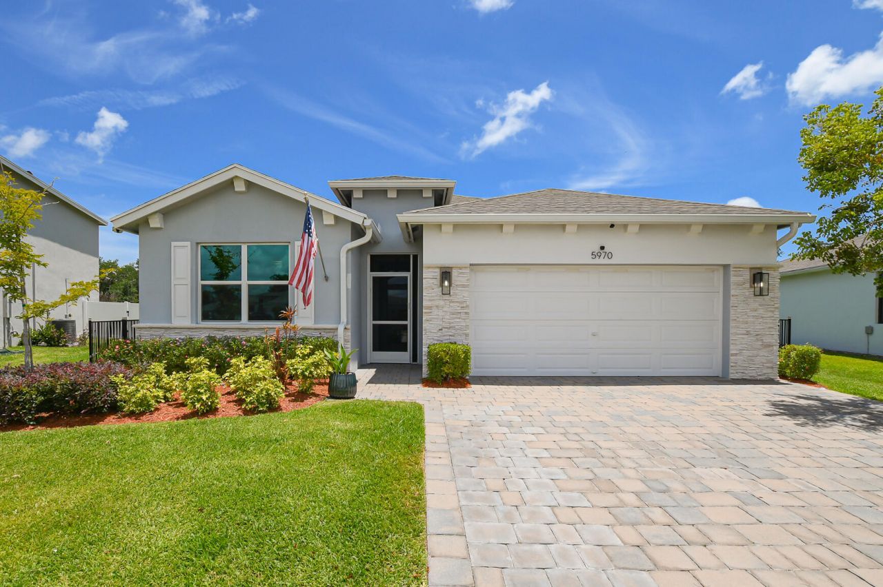 5970 SE Skyblue Circle, Stuart, FL 34997 Photo