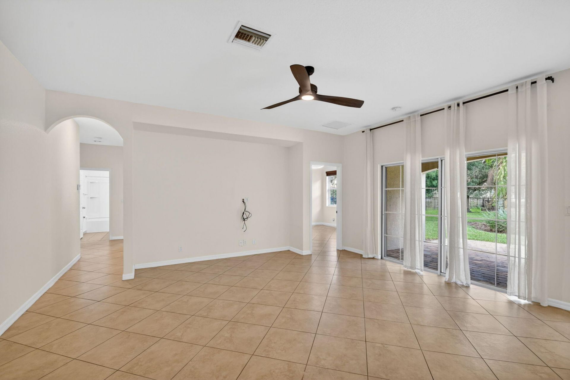 6810 Osage Circle, Greenacres, FL 33413 Photo