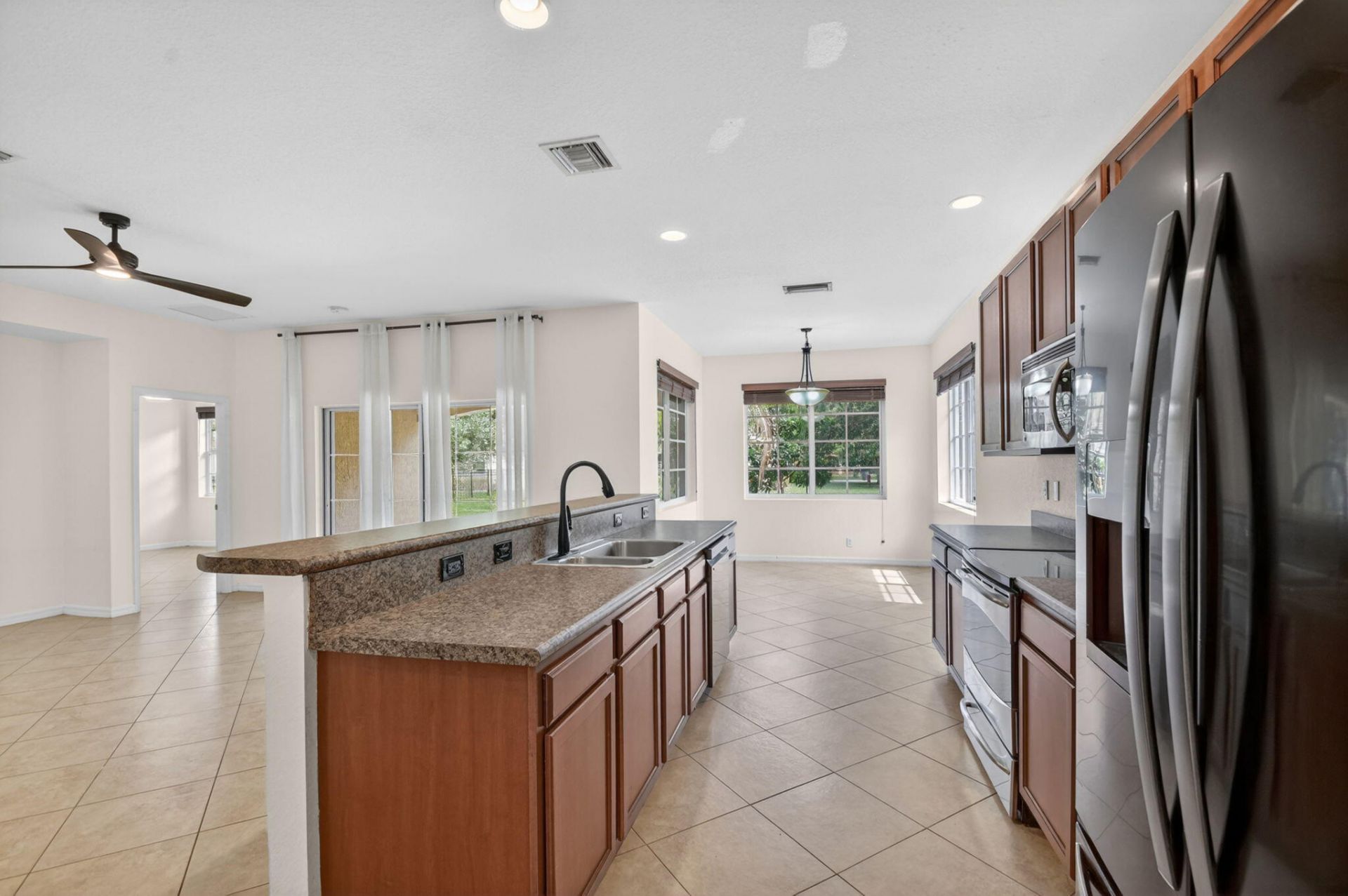 6810 Osage Circle, Greenacres, FL 33413 Photo