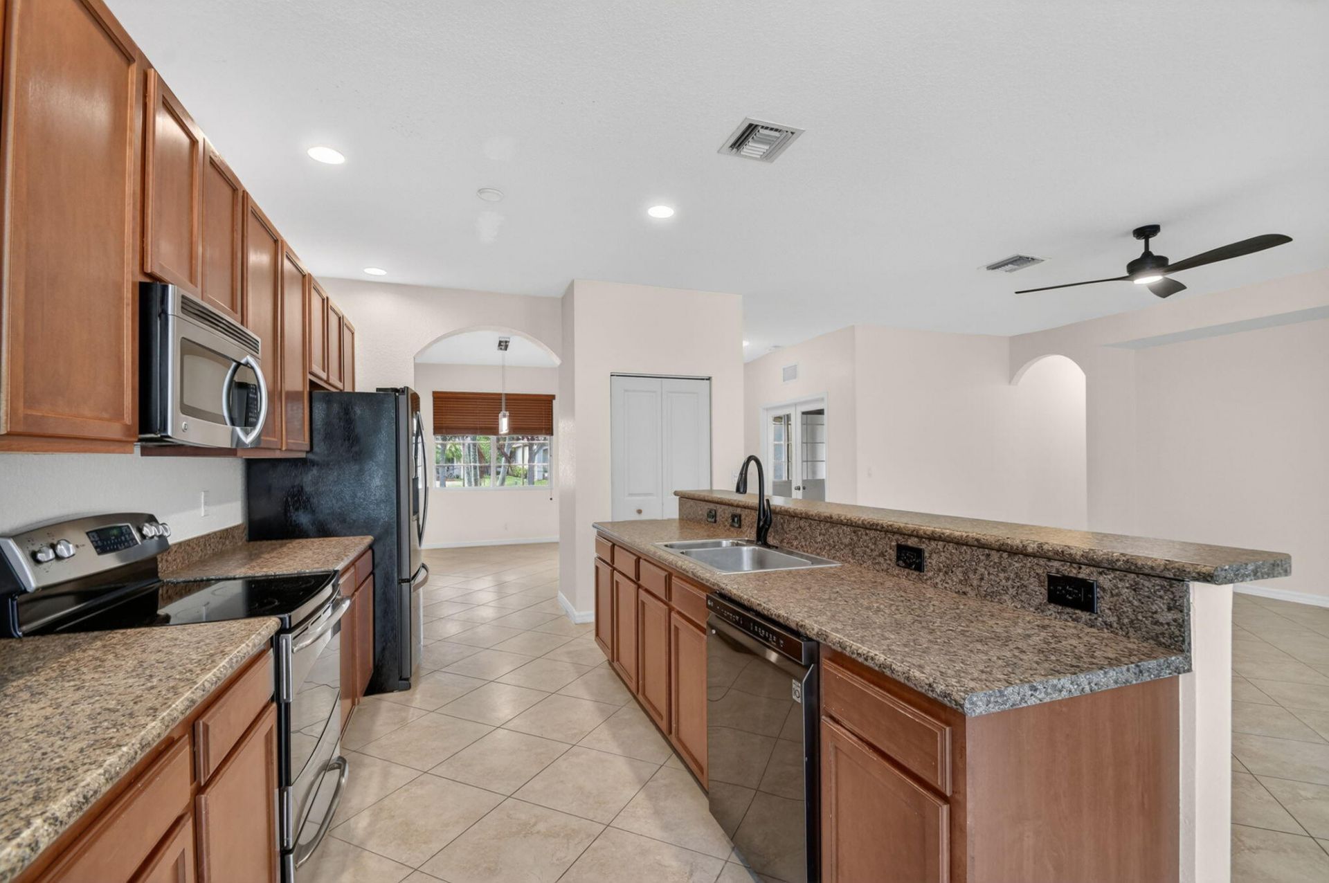 6810 Osage Circle, Greenacres, FL 33413 Photo
