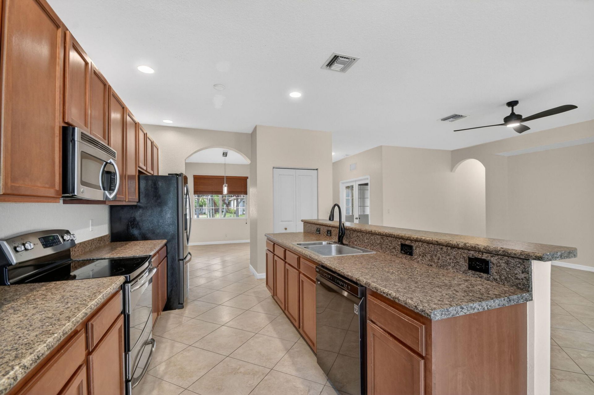 6810 Osage Circle, Greenacres, FL 33413 Photo