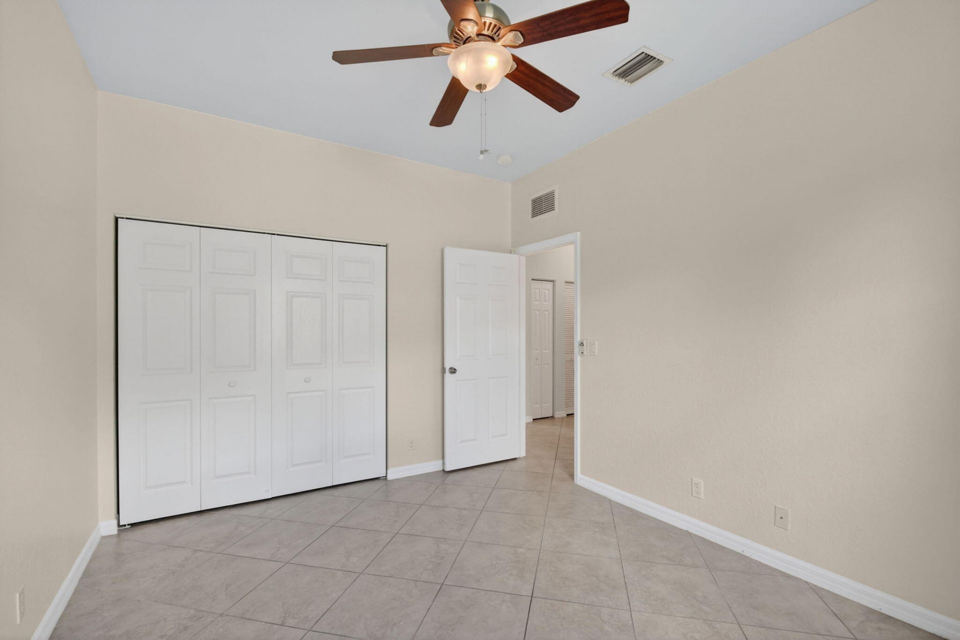 6810 Osage Circle, Greenacres, FL 33413 Photo