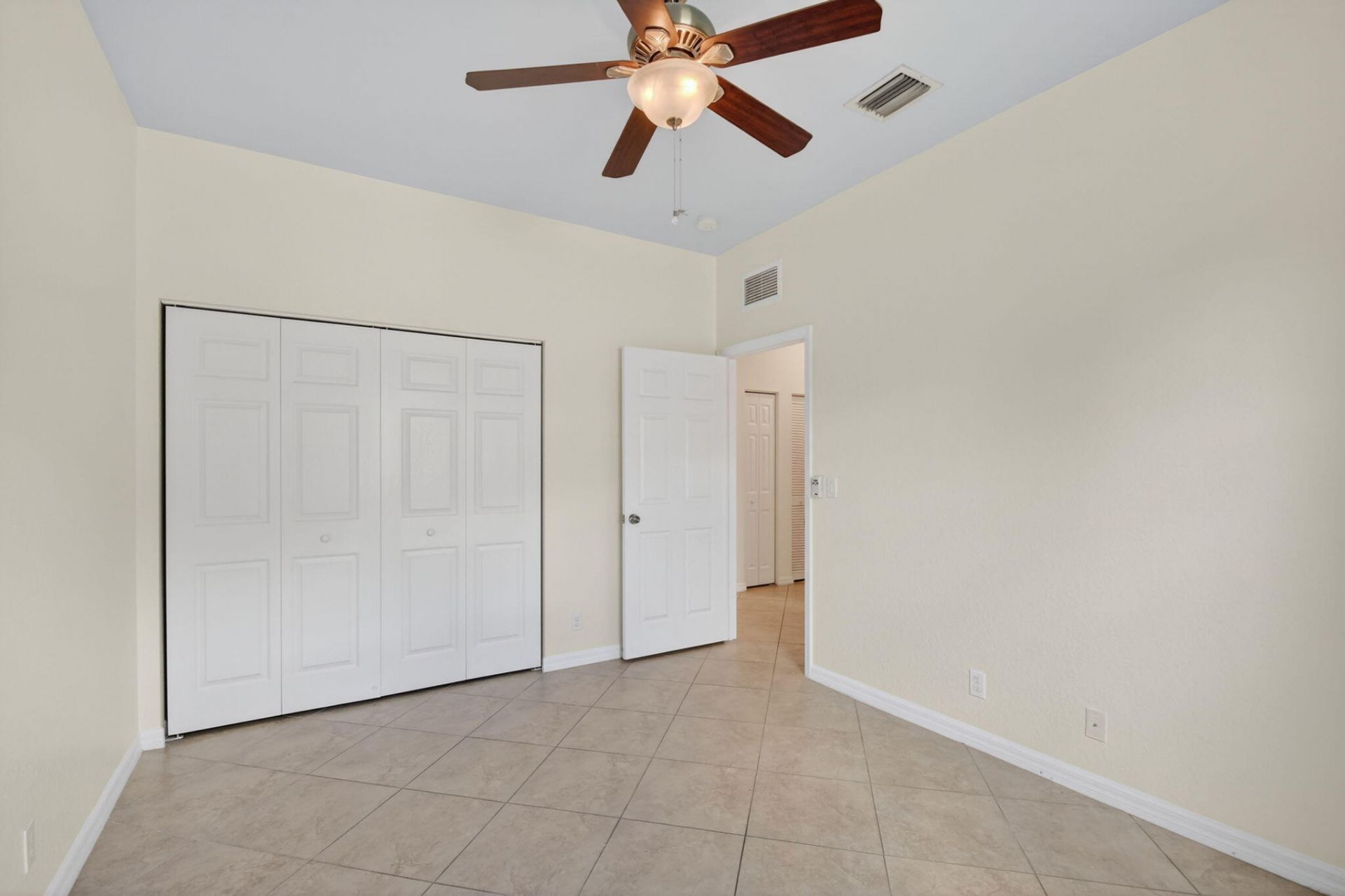 6810 Osage Circle, Greenacres, FL 33413 Photo