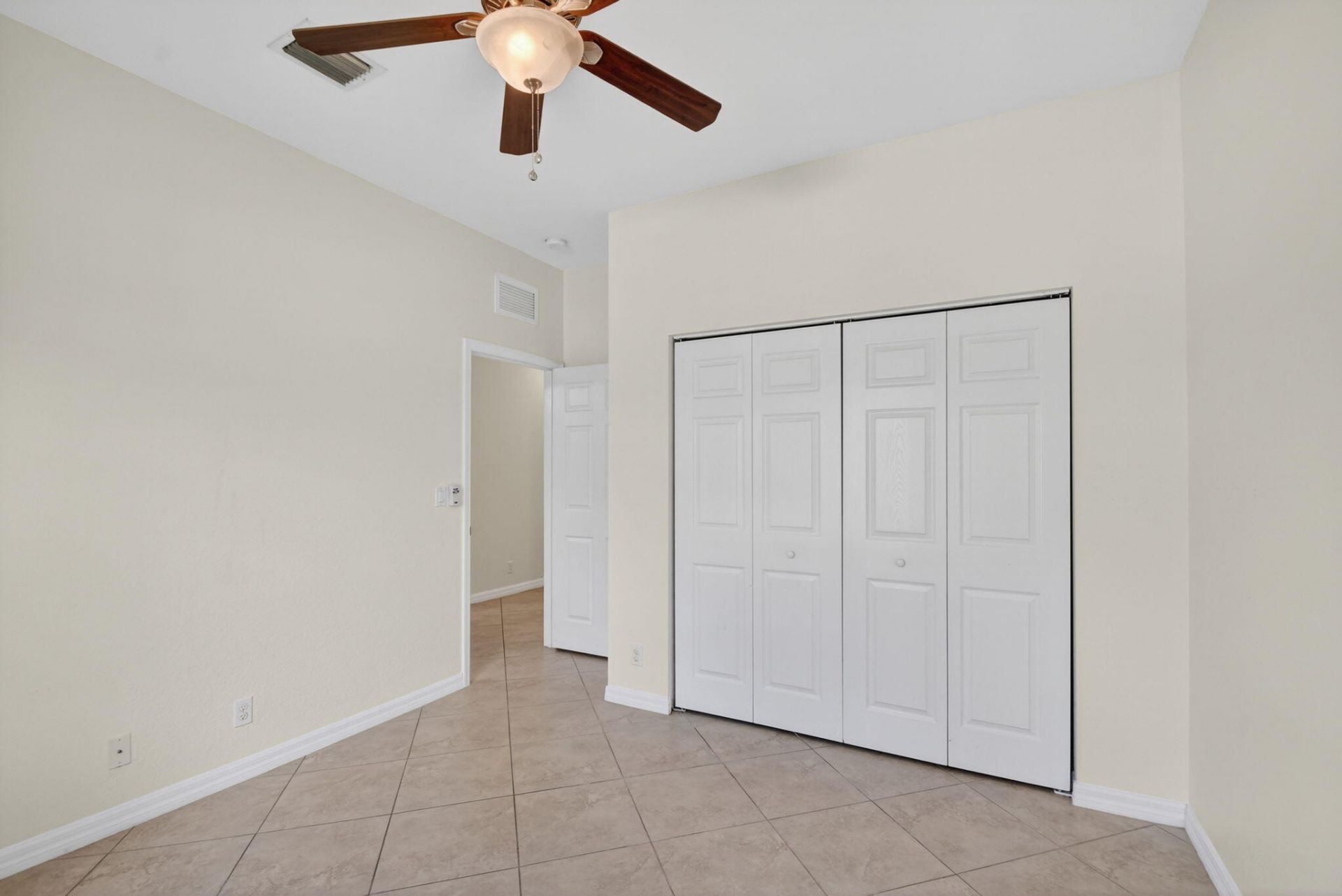 6810 Osage Circle, Greenacres, FL 33413 Photo