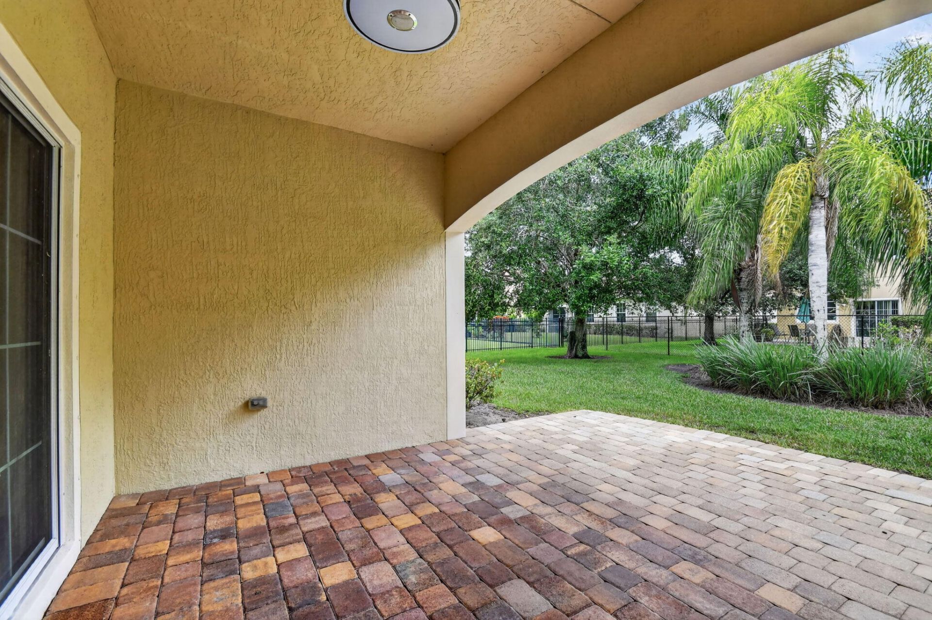 6810 Osage Circle, Greenacres, FL 33413 Photo
