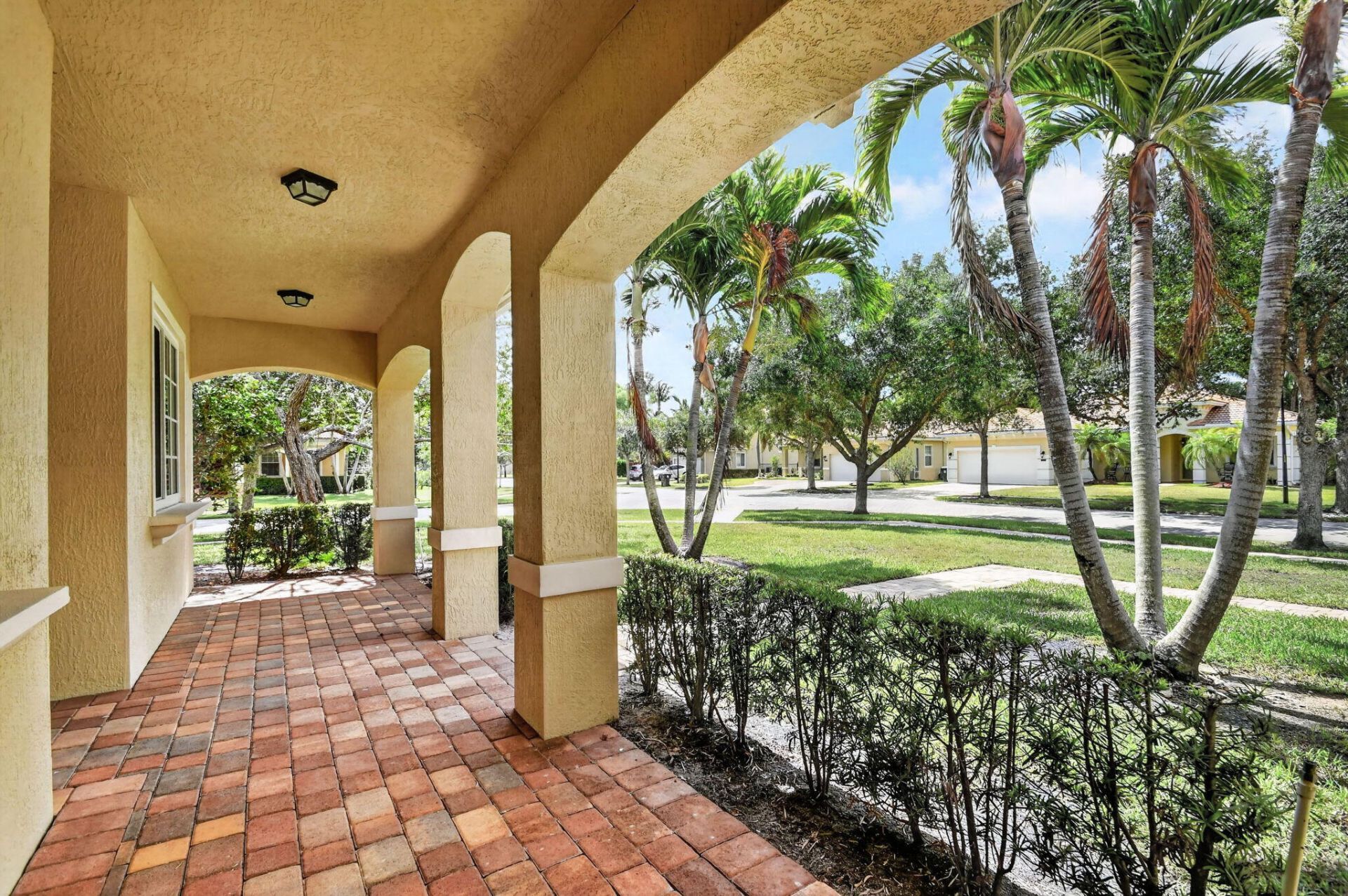 6810 Osage Circle, Greenacres, FL 33413 Photo