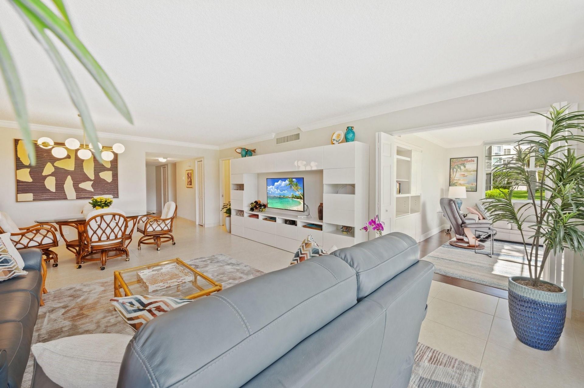 3700 Oaks Clubhouse Drive, Unit 106, Pompano Beach, FL 33069 Photo
