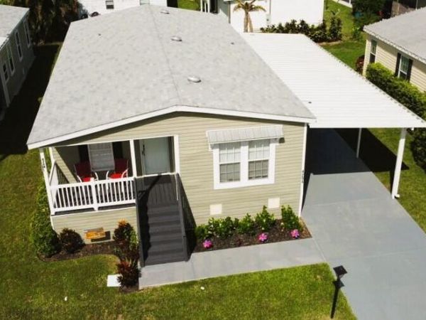 4294 Janet Drive, Unit 825, Greenacres, FL 33463