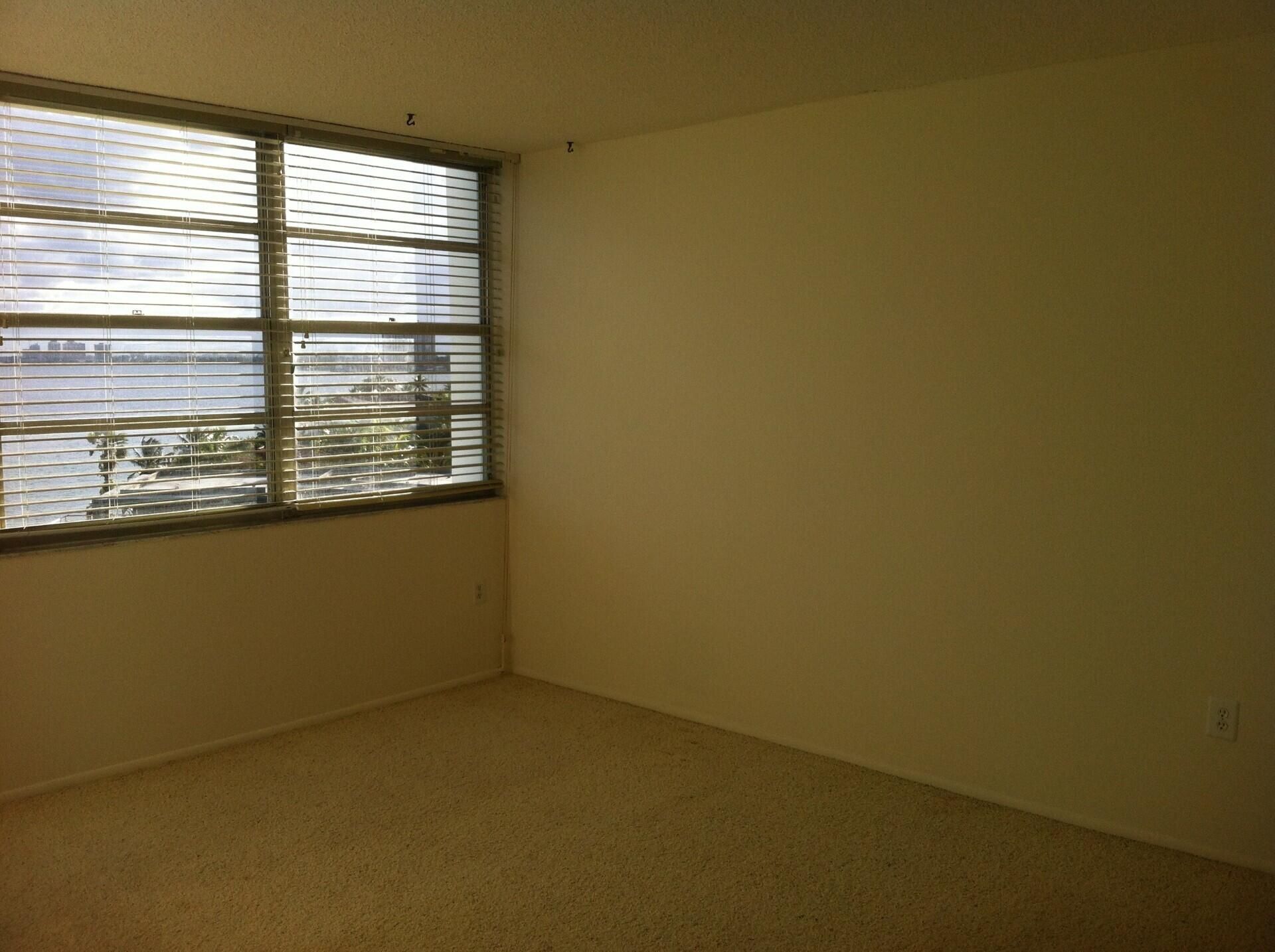 11930 N Bayshore Drive N, Unit 706, North Miami, FL 33181 Photo
