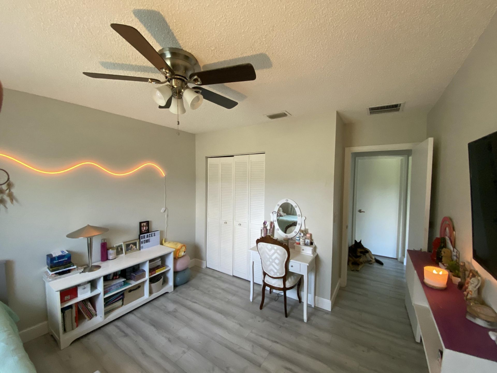 300 La Mancha Avenue, Royal Palm Beach, FL 33411 Photo
