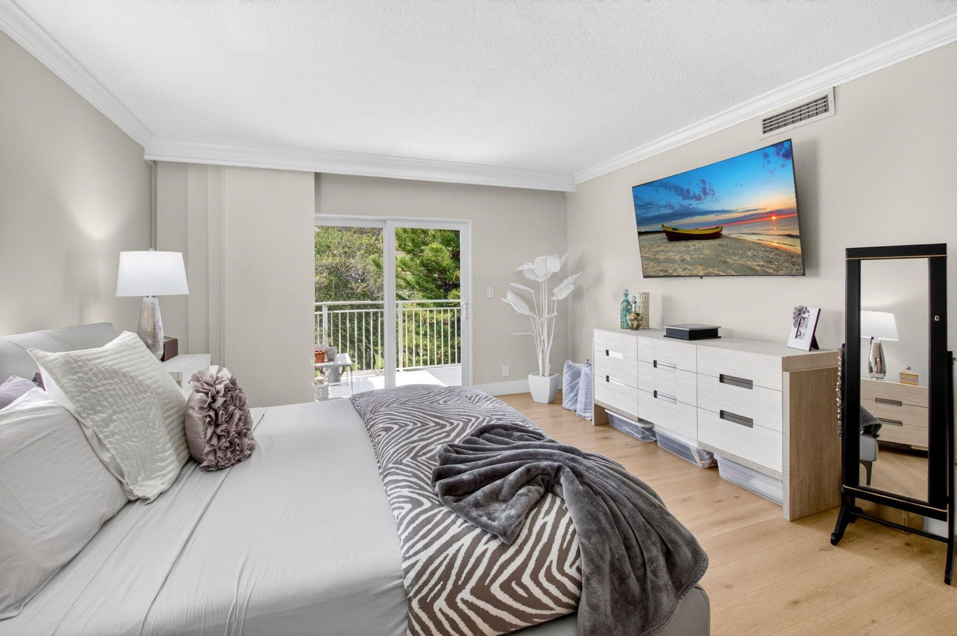 950 De Soto Road, Unit 5a, Boca Raton, FL 33432 Photo