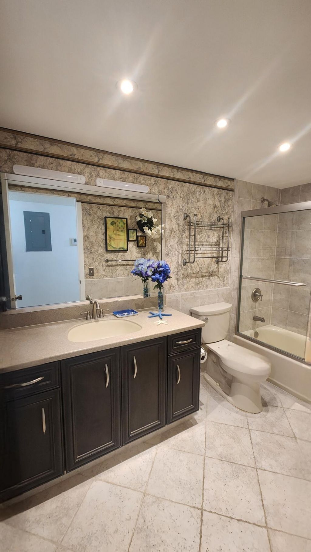 9935 N Belfort Circle, Tamarac, FL 33321 Photo