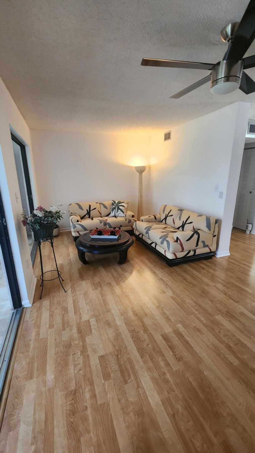9935 N Belfort Circle, Tamarac, FL 33321 Photo