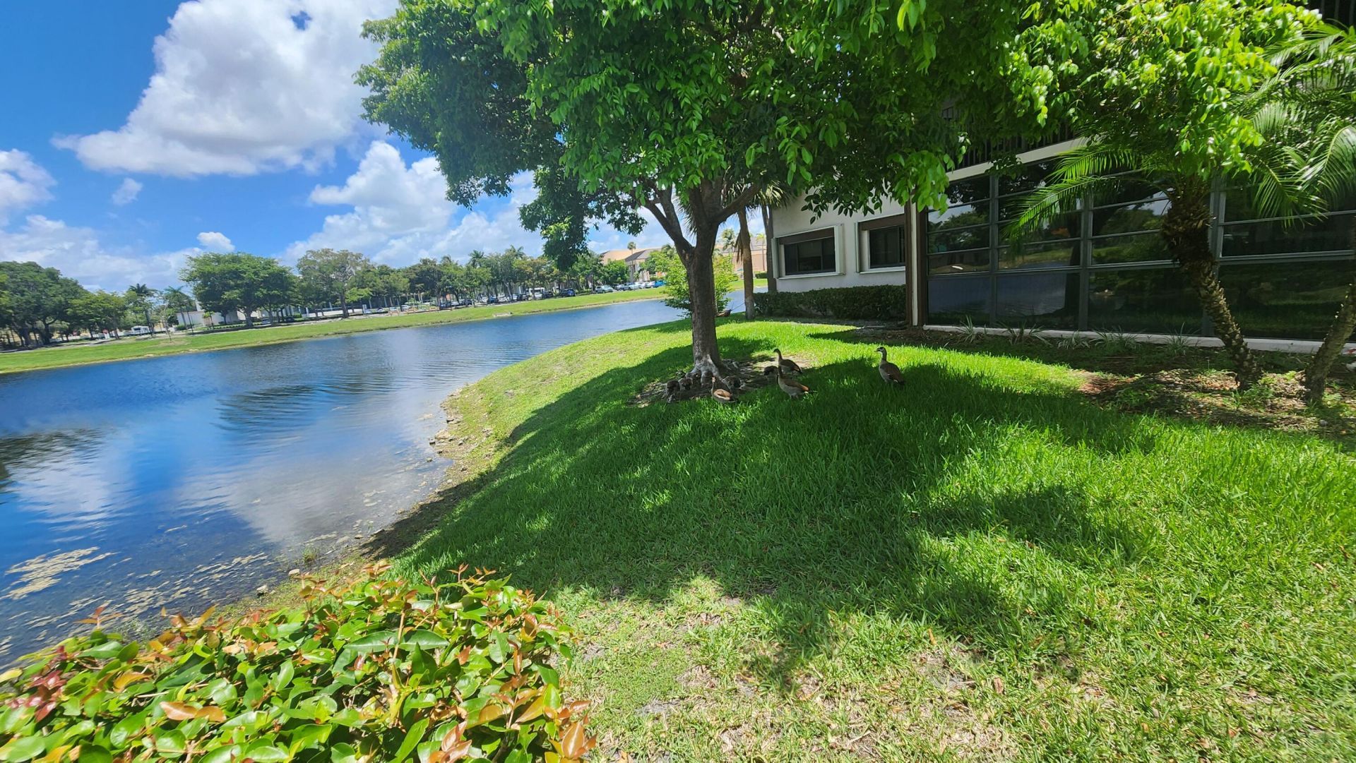 9935 N Belfort Circle, Tamarac, FL 33321 Photo