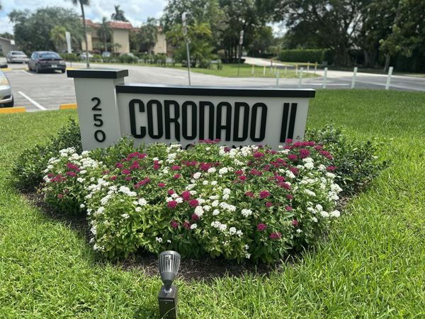 250 Jacaranda Drive, Unit 408, Plantation, FL 33324