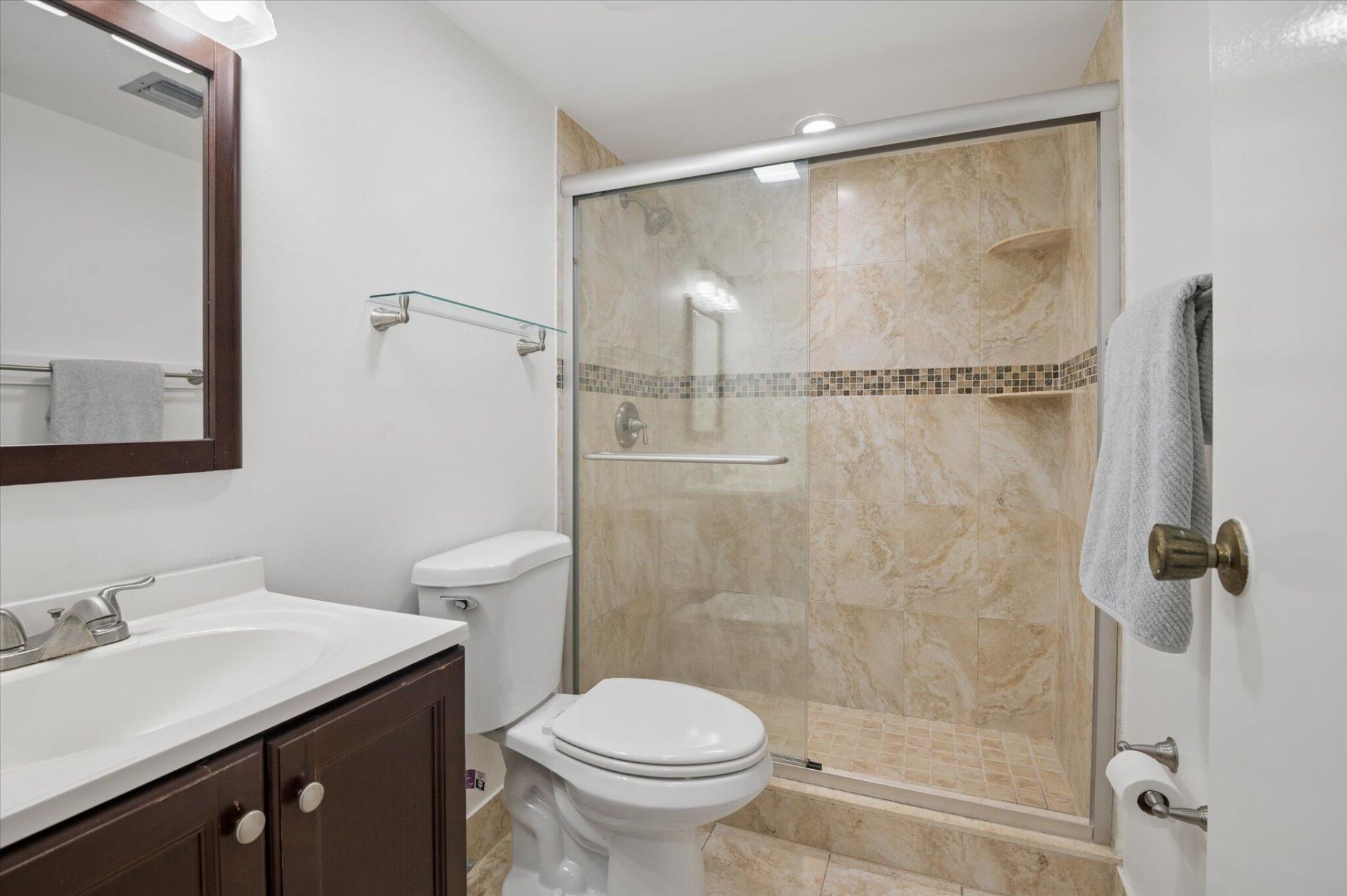 250 Jacaranda Drive, Unit 408, Plantation, FL 33324 Photo