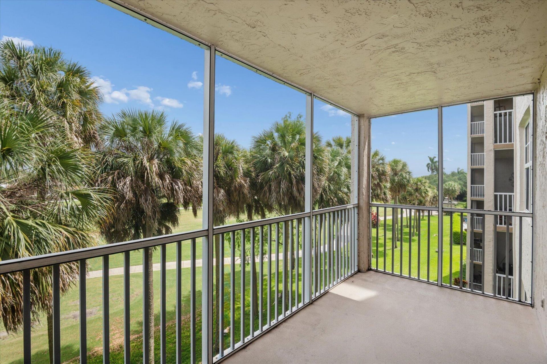 250 Jacaranda Drive, Unit 408, Plantation, FL 33324 Photo