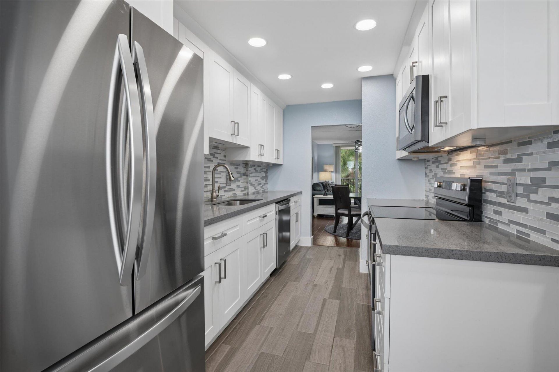 250 Jacaranda Drive, Unit 408, Plantation, FL 33324 Photo