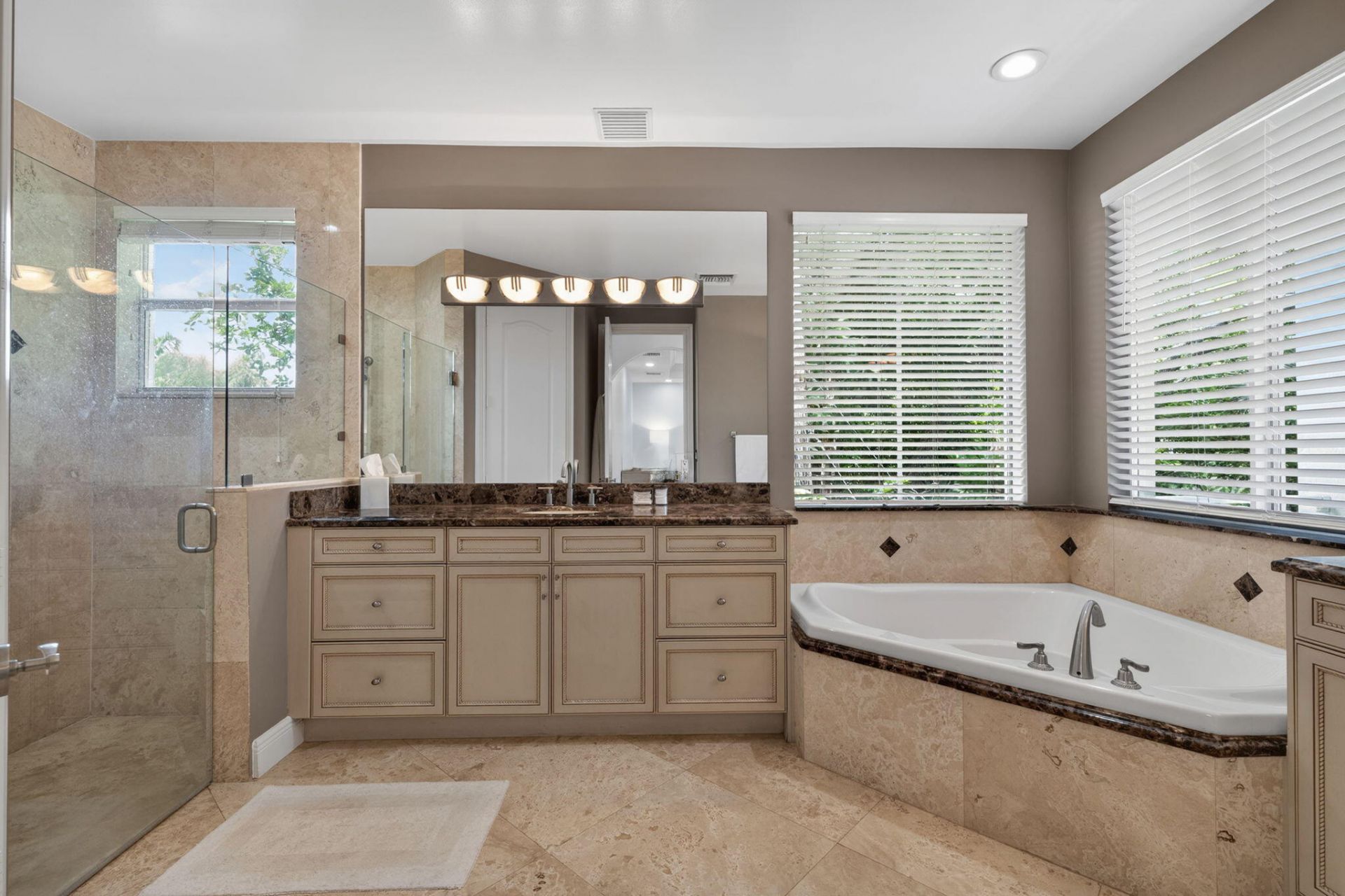 2844 NE 26th Avenue, Lighthouse Point, FL 33064 Photo