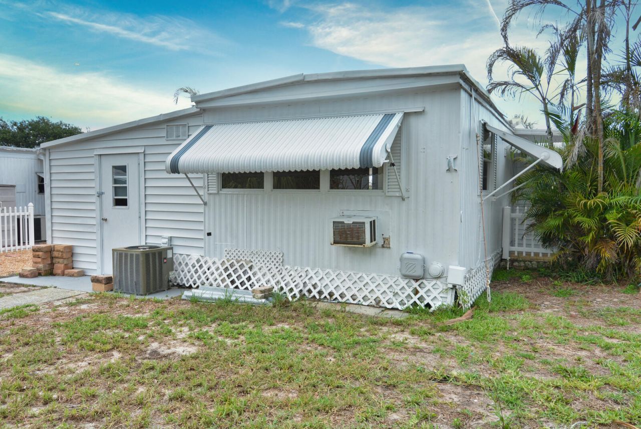 8400 SE Eagle Avenue, Hobe Sound, FL 33455 Photo
