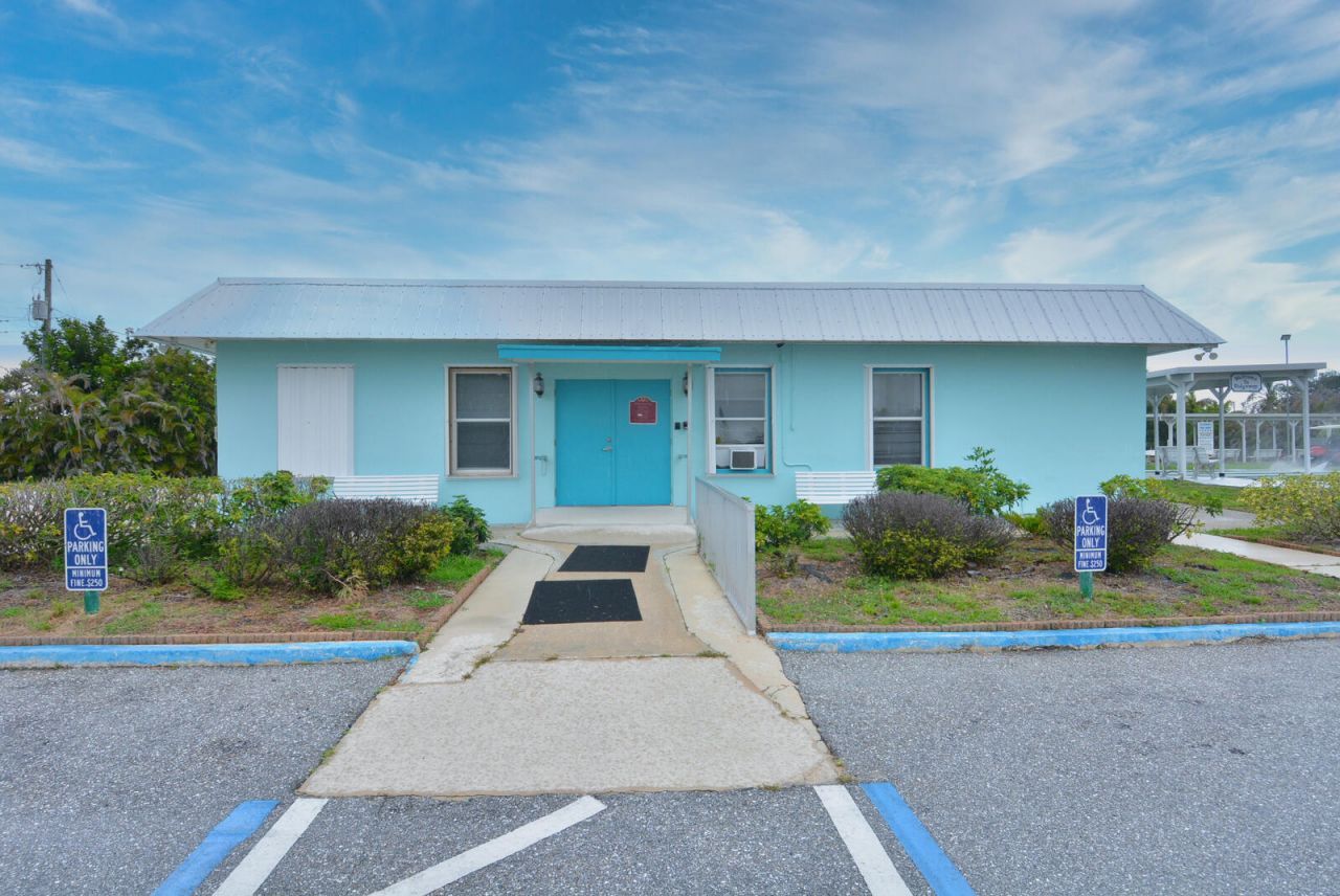 8400 SE Eagle Avenue, Hobe Sound, FL 33455 Photo