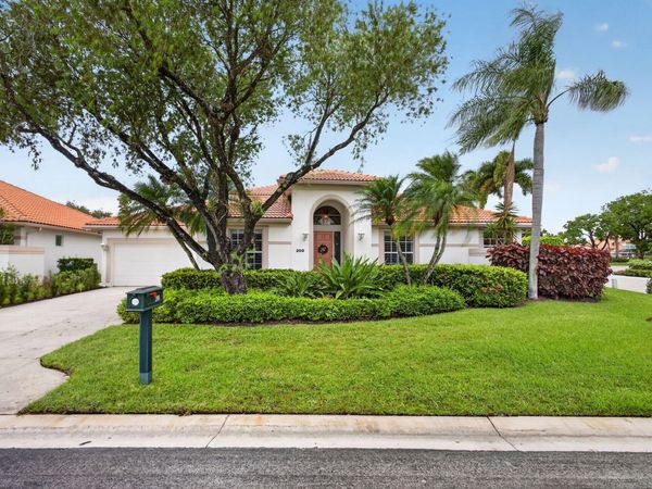200 Eagleton Estates Boulevard, Palm Beach Gardens, FL 33418