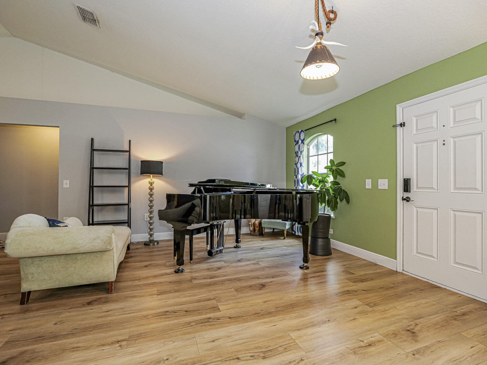 6029 Ridge Lake Circle, Vero Beach, FL 32967 Photo