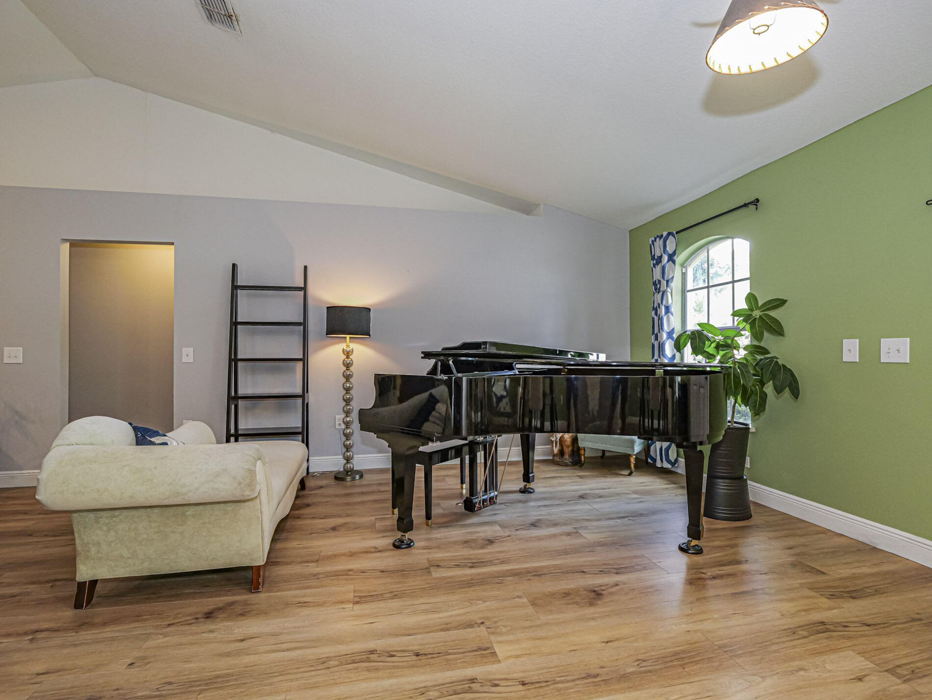 6029 Ridge Lake Circle, Vero Beach, FL 32967 Photo