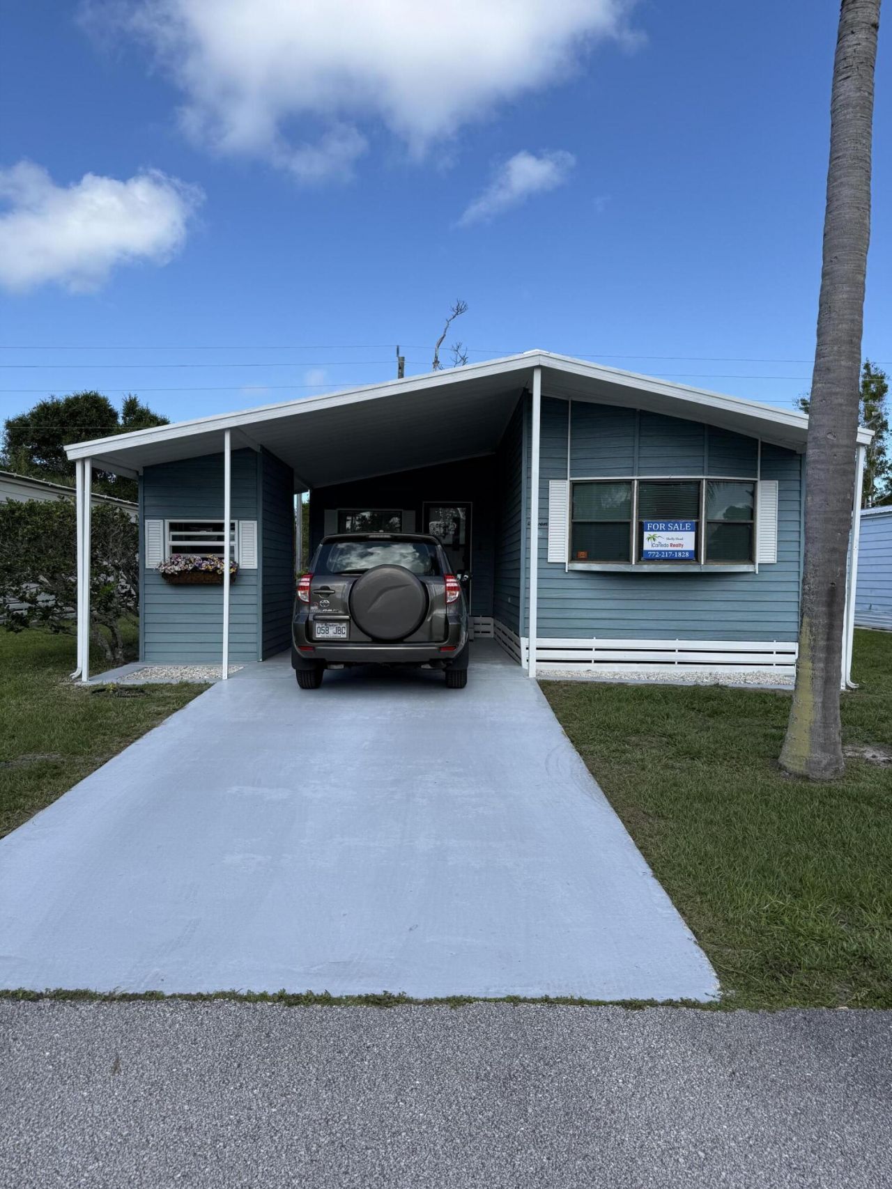 47 Flores Del Norte, Fort Pierce, FL 34951 Main Photo