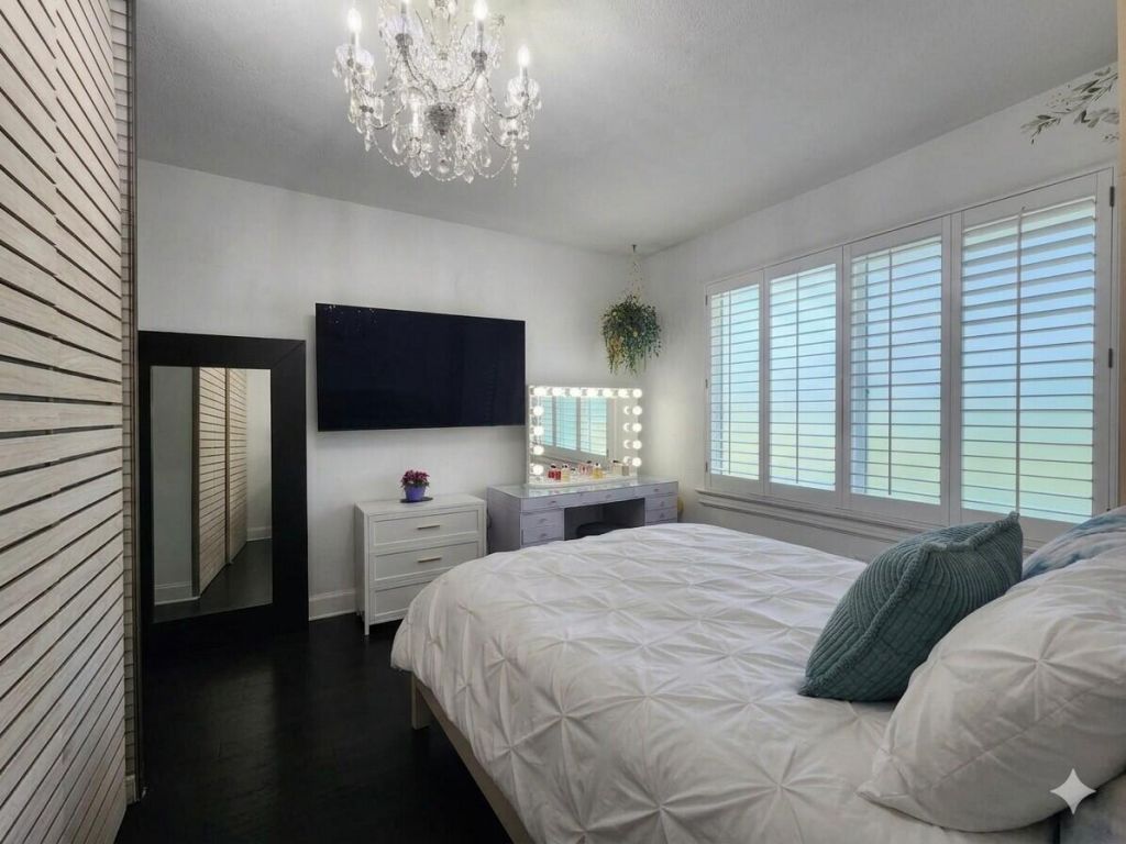 900 16th Street, Unit 102, Miami Beach, FL 33139 Photo