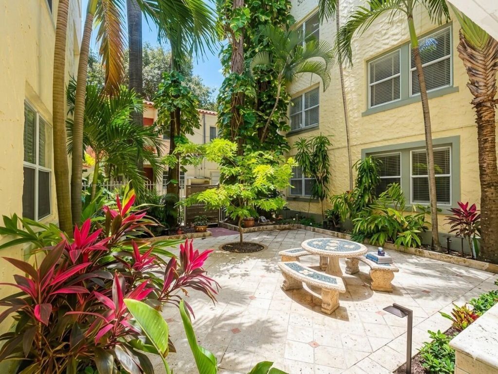 900 16th Street, Unit 102, Miami Beach, FL 33139 Photo
