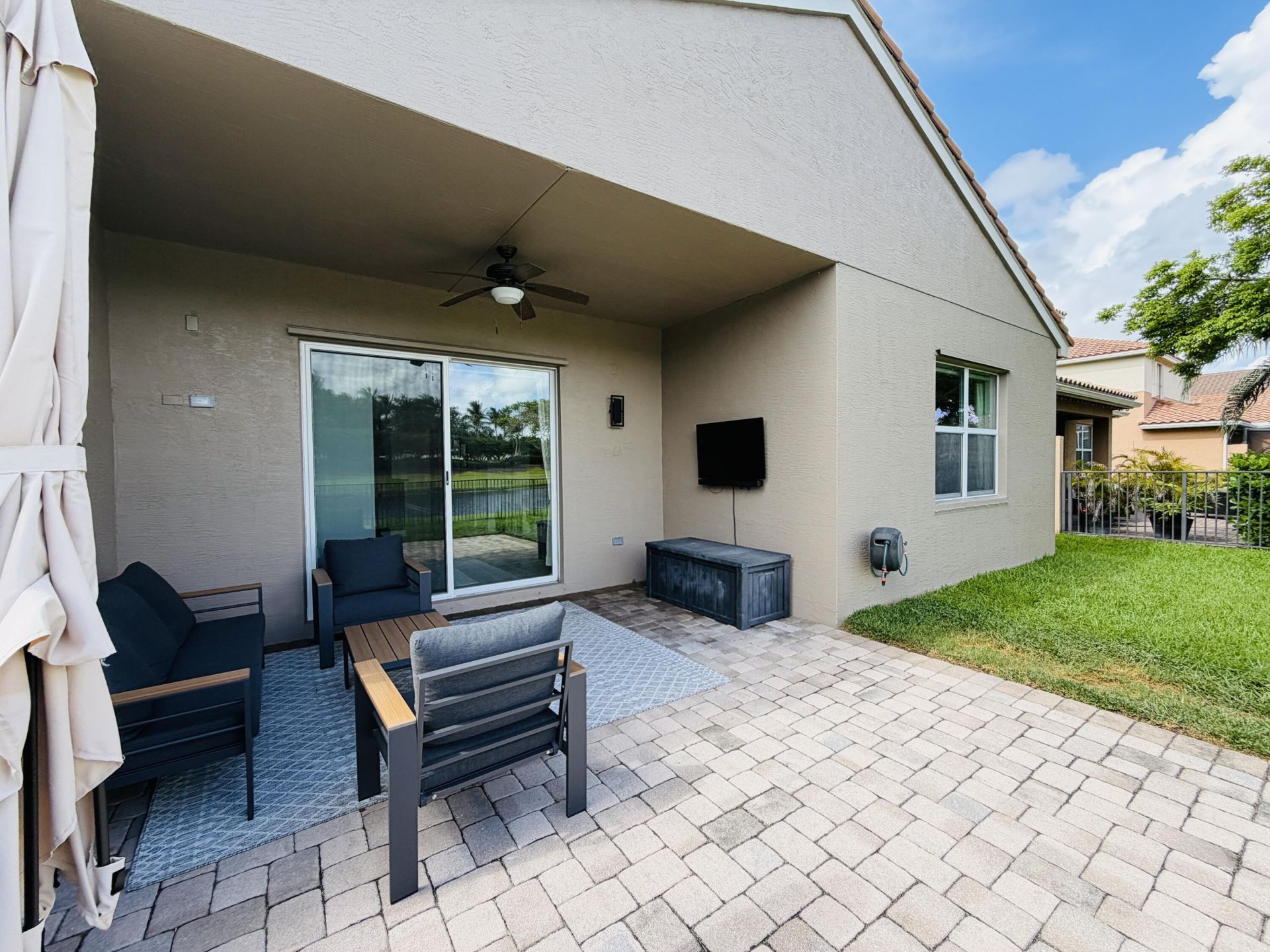 8469 Calabria Lakes Drive, Boynton Beach, FL 33473 Photo
