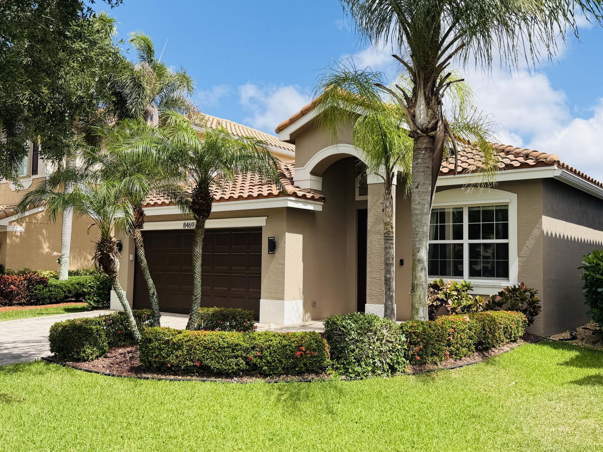 8469 Calabria Lakes Drive, Boynton Beach, FL 33473 Photo