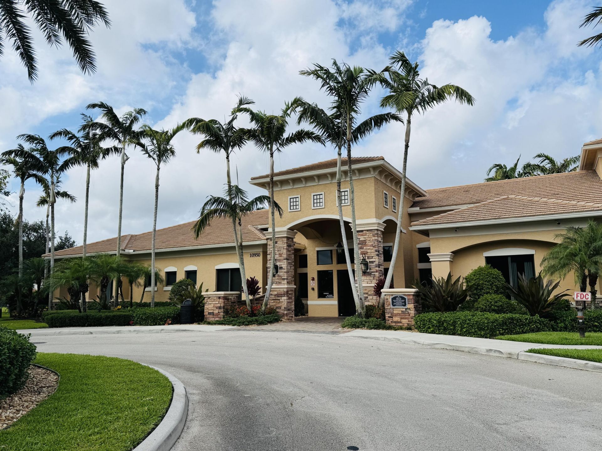 8469 Calabria Lakes Drive, Boynton Beach, FL 33473 Photo