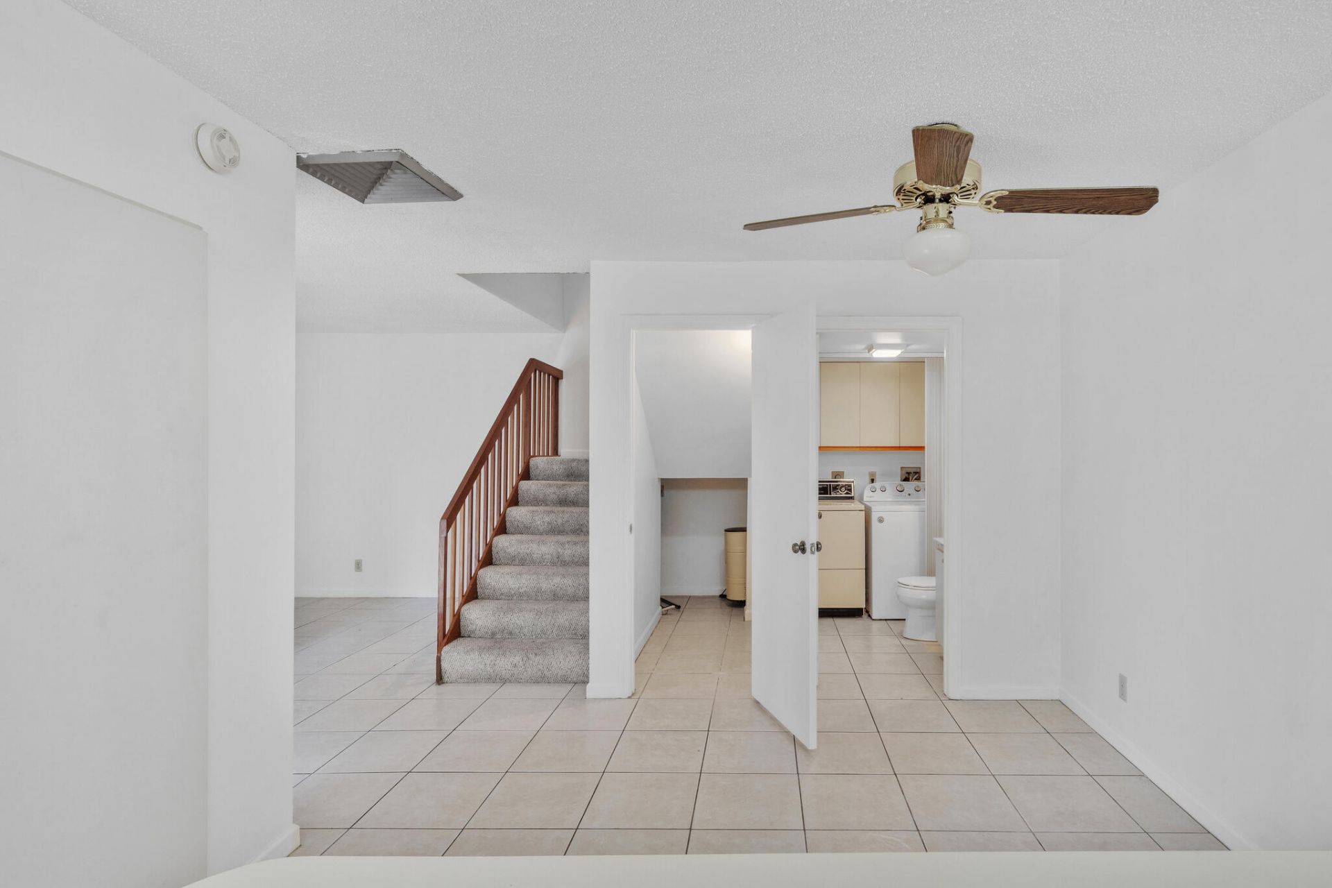 713 NW 99th Circle, Plantation, FL 33324 Photo