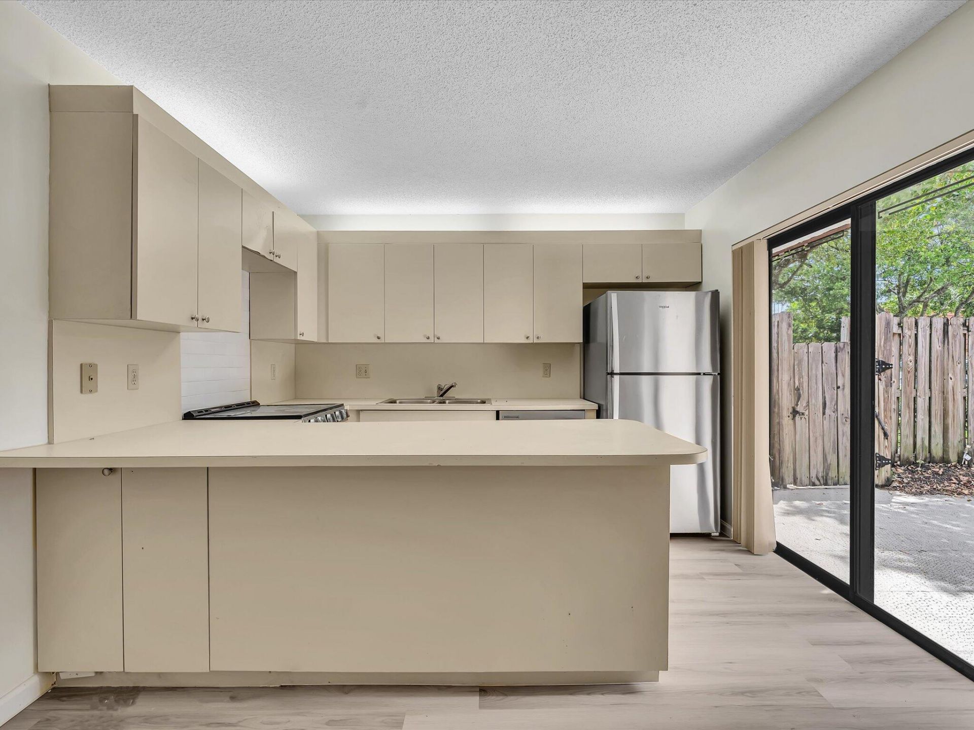713 NW 99th Circle, Plantation, FL 33324 Photo