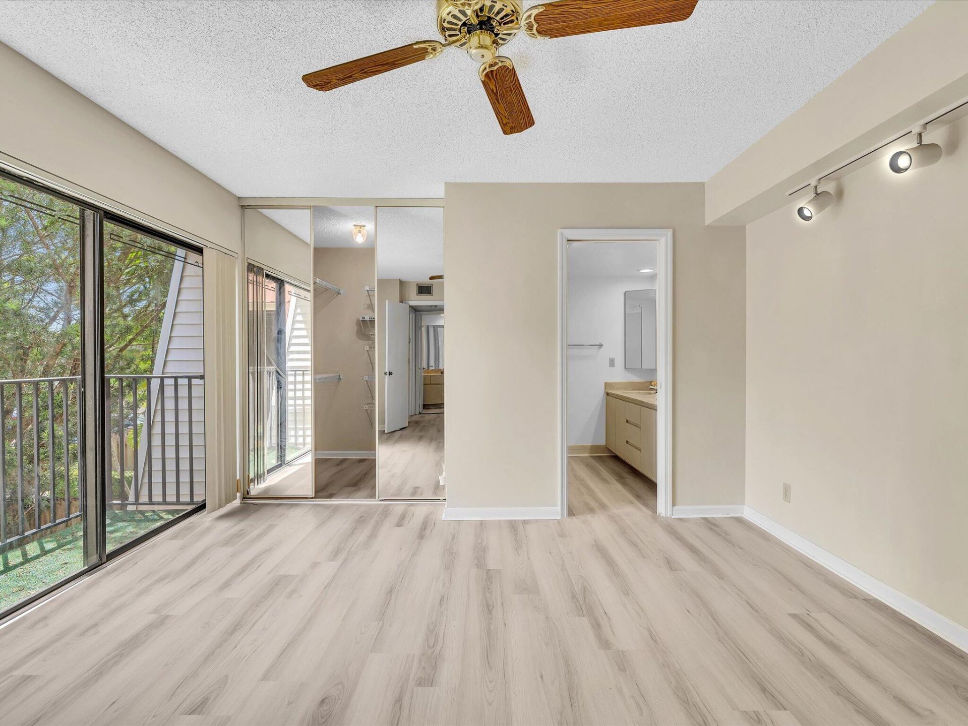 713 NW 99th Circle, Plantation, FL 33324 Photo
