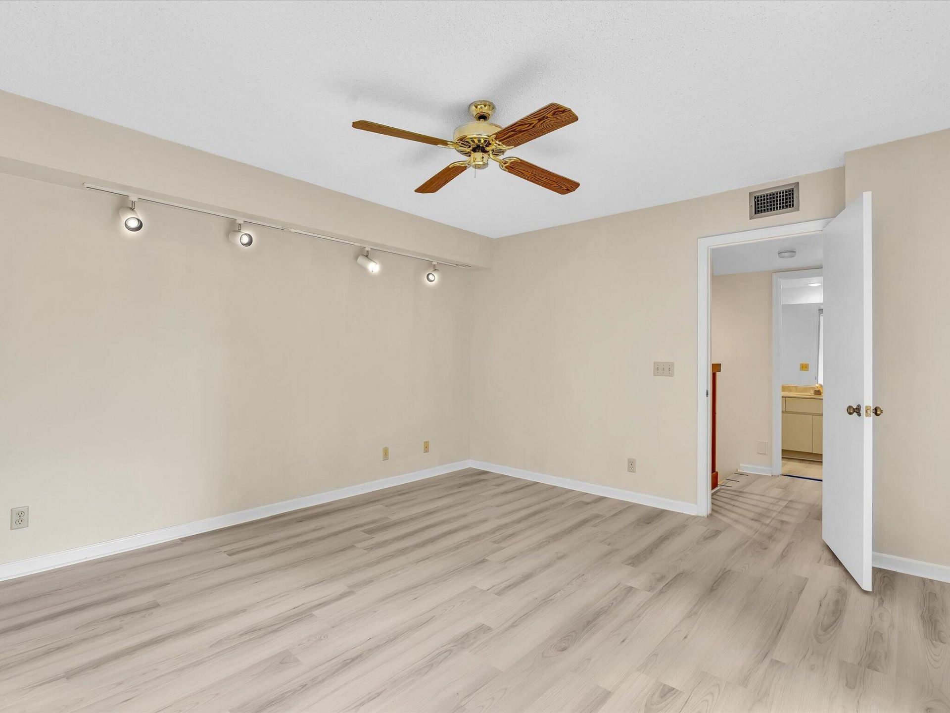 713 NW 99th Circle, Plantation, FL 33324 Photo