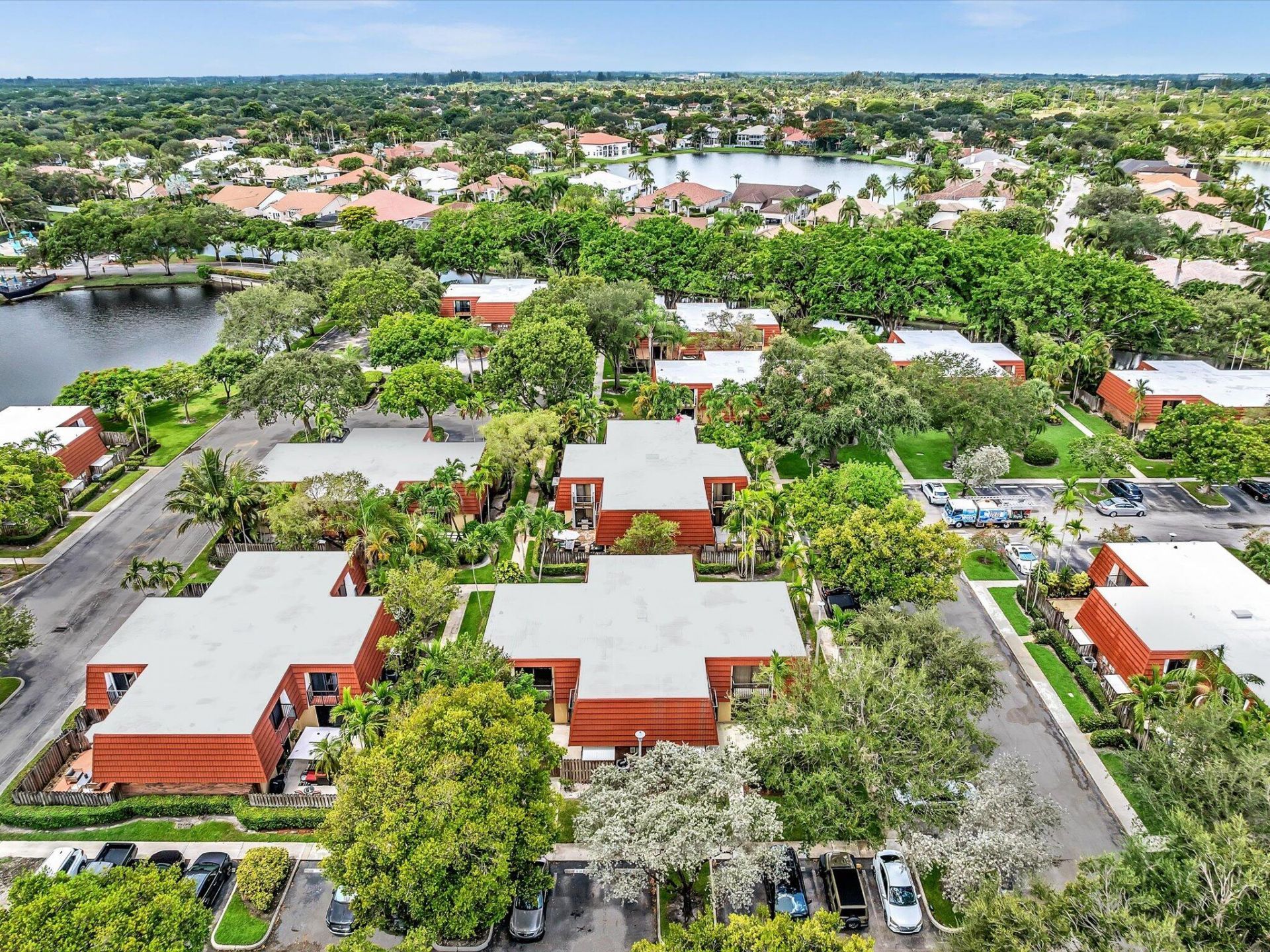 713 NW 99th Circle, Plantation, FL 33324 Photo