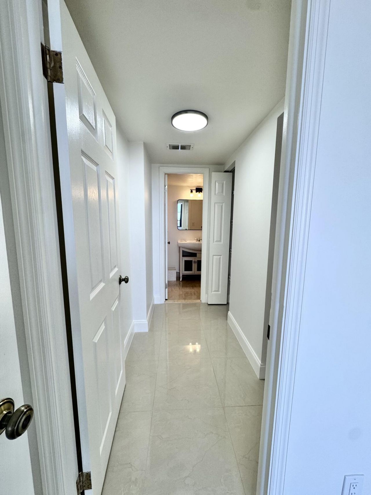 600 Three Islands Boulevard, Unit 1108, Hallandale Beach, FL 33009 Photo