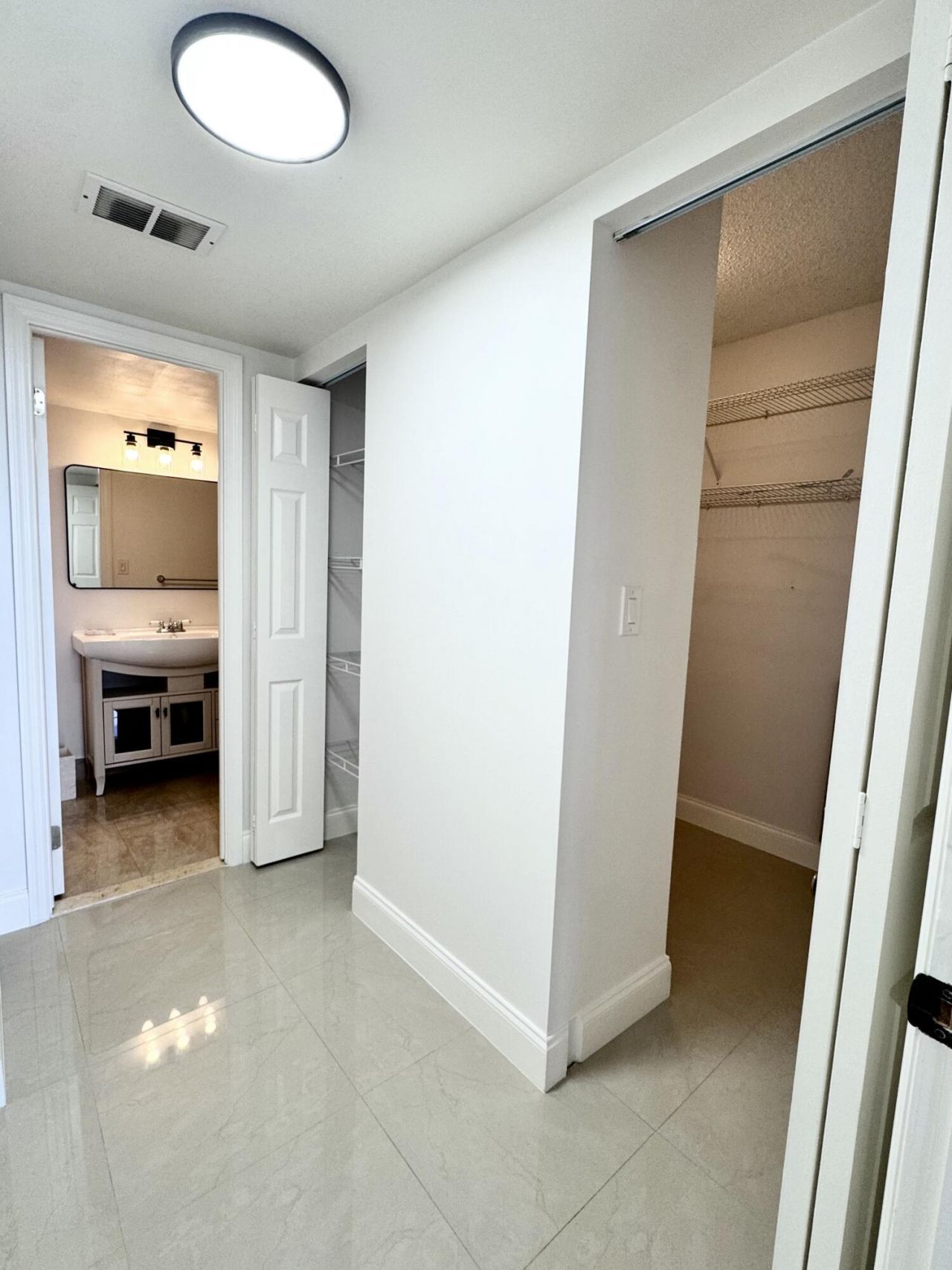 600 Three Islands Boulevard, Unit 1108, Hallandale Beach, FL 33009 Photo