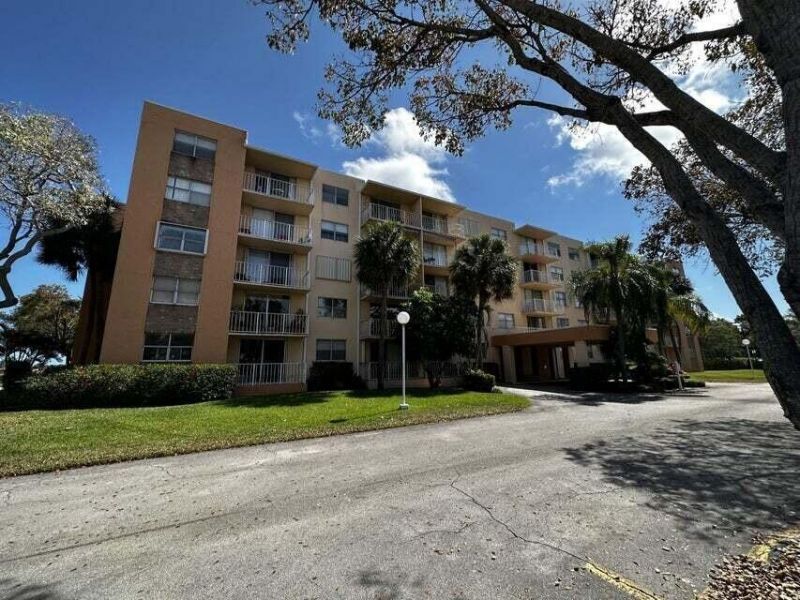 480 Executive Center Drive, Unit 4a, West Palm Beach, FL 33401 Photo