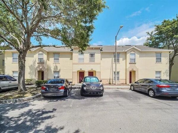 2749 Club Cortile Circle, Kissimmee, FL 34746