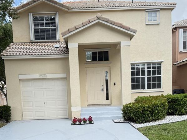 5203 Eagle Cay Place, Coconut Creek, FL 33073