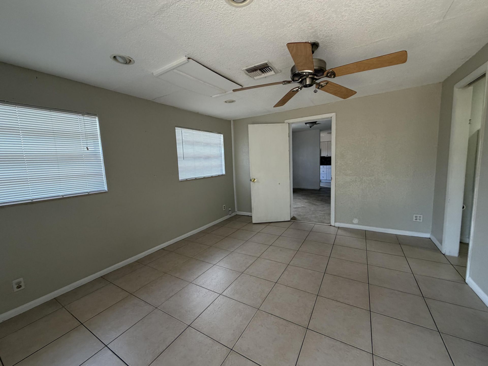 4250 NE 12th Avenue, Pompano Beach, FL 33064 Photo