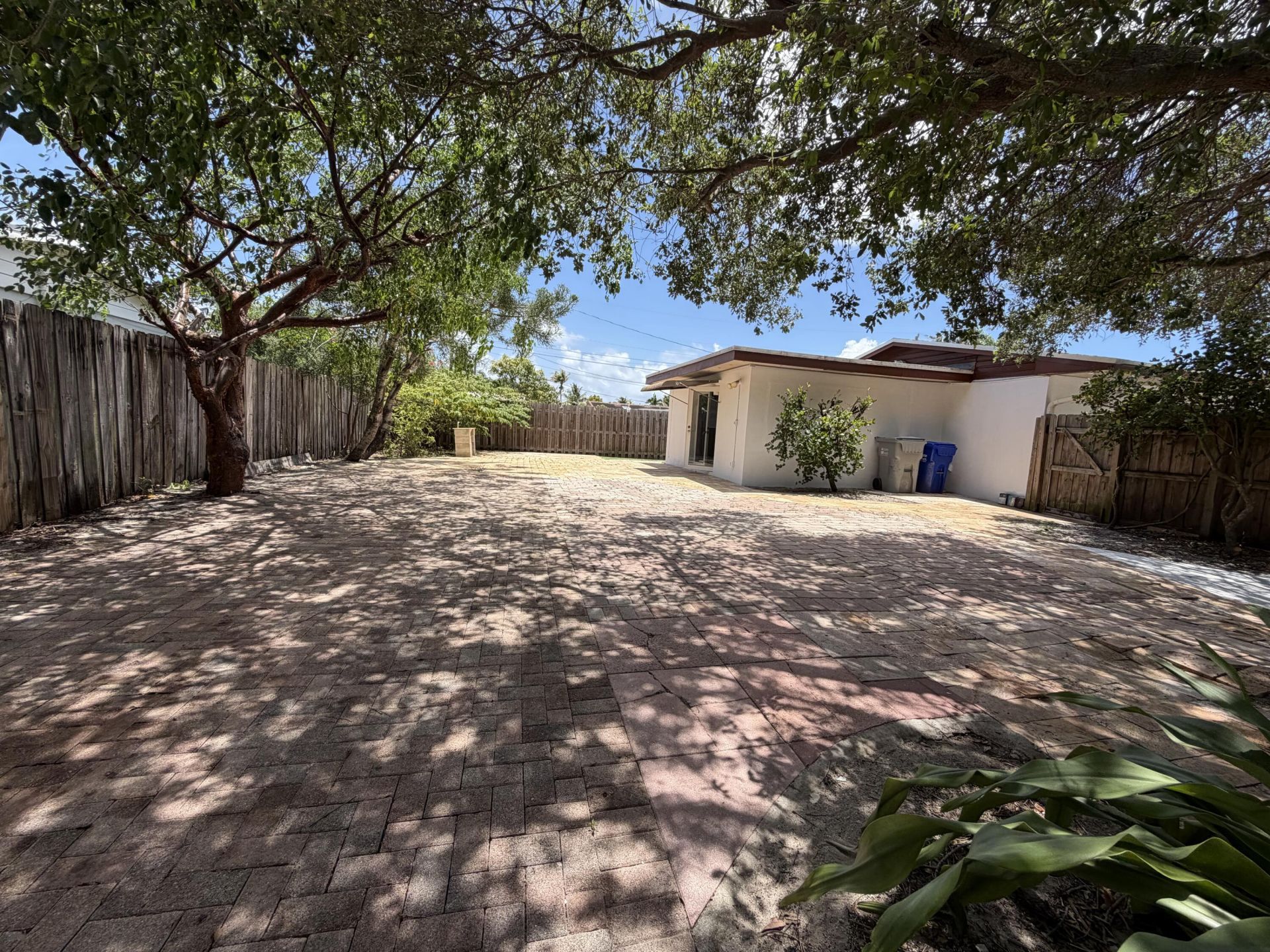4250 NE 12th Avenue, Pompano Beach, FL 33064 Photo