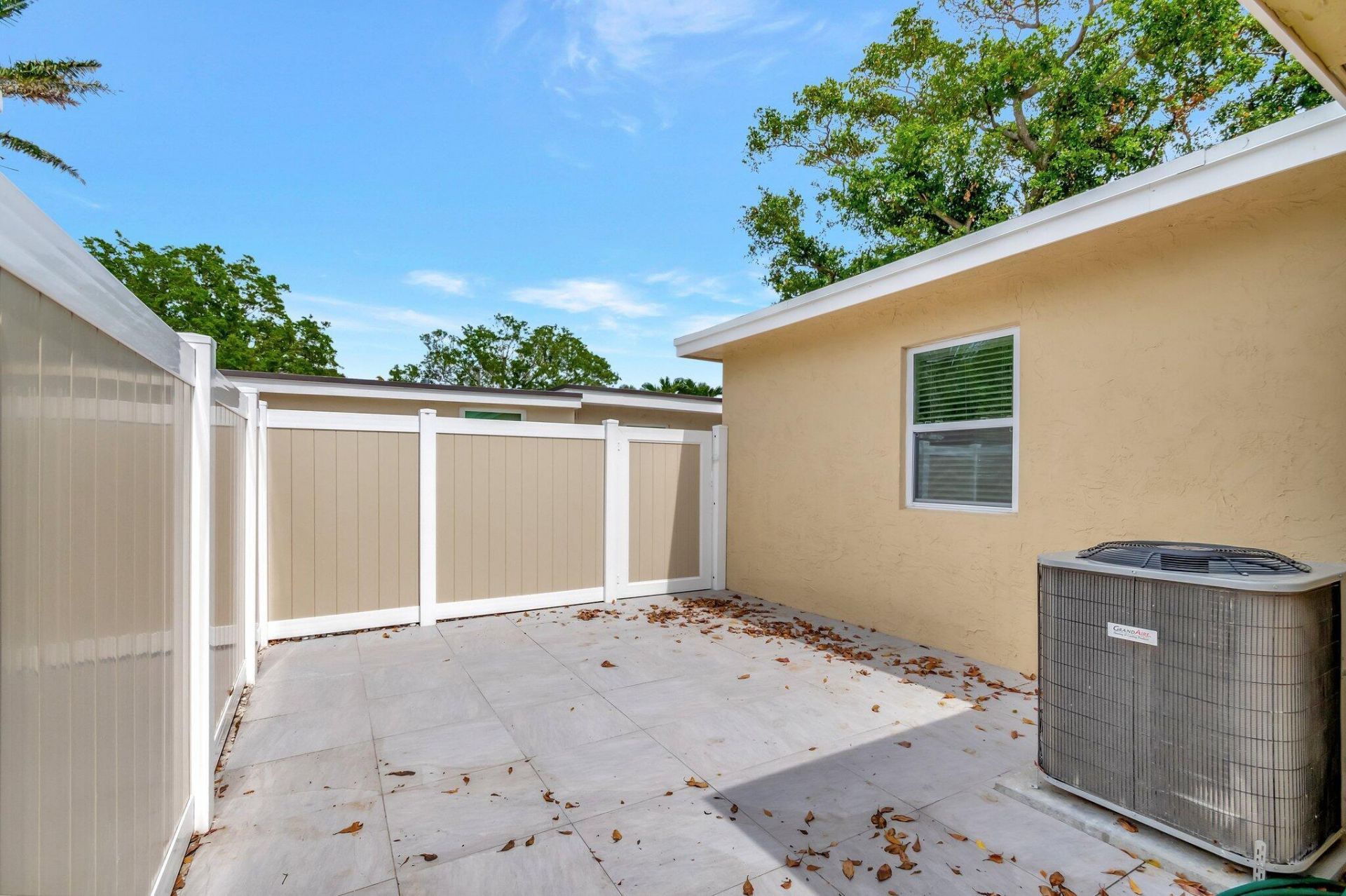125 E Hart Street, Lantana, FL 33462 Photo