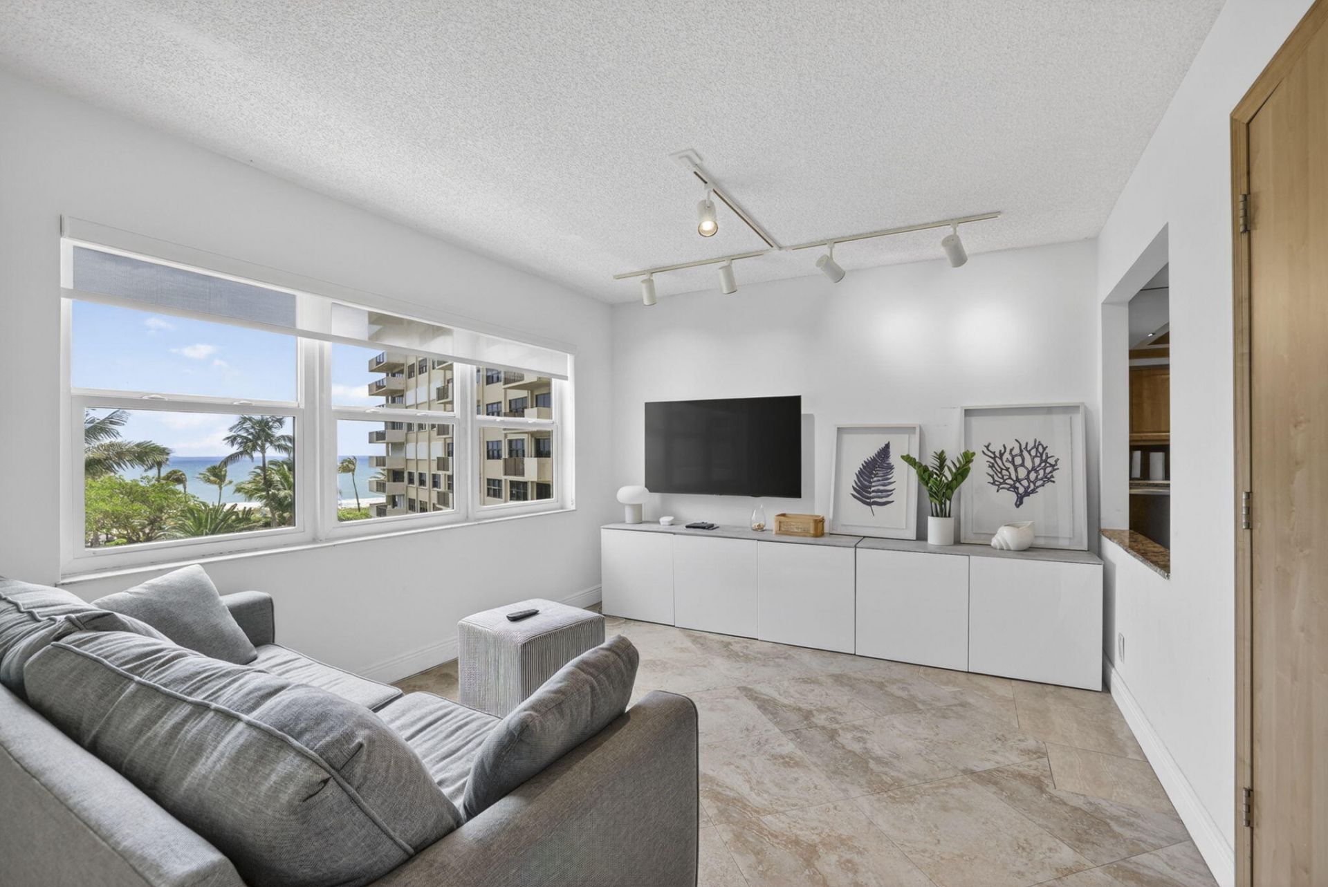4900 N Ocean Boulevard, Unit 512, Lauderdale by the Sea, FL 33308 Photo